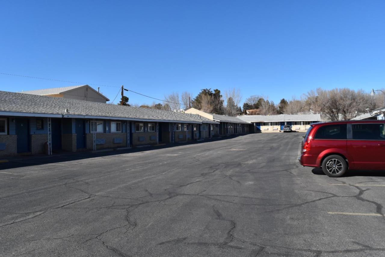 Travelodge By Wyndham Farmington Exterior photo